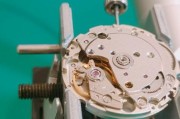 钟表品牌怎么选_机械表保养一次多少钱