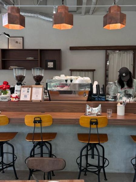 咖啡厅前景怎么样_开咖啡厅赚钱吗