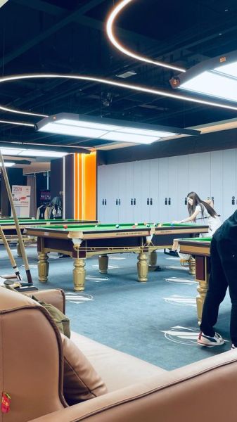 台球社前景怎么样_开台球厅赚钱吗