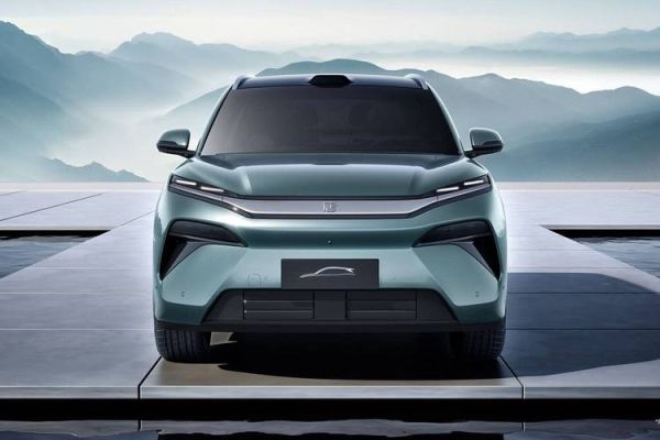 2024年新能源汽车值得买吗_10万以内电动车哪款续航最长