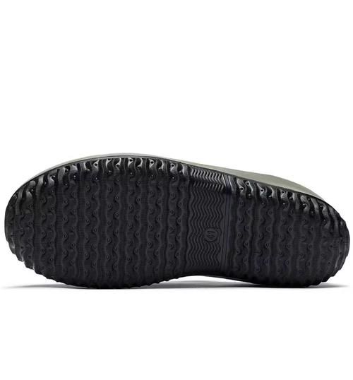 eva材料有毒吗_eva鞋底防滑吗