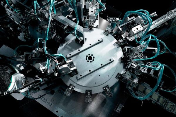 五金行业竞争对手分析怎么做_五金企业如何精准锁定对手