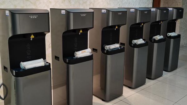 饮水台设备哪家好_如何挑选节能直饮水机