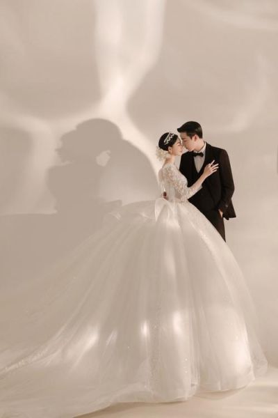 婚礼摄影用什么镜头_如何拍好室内婚纱照