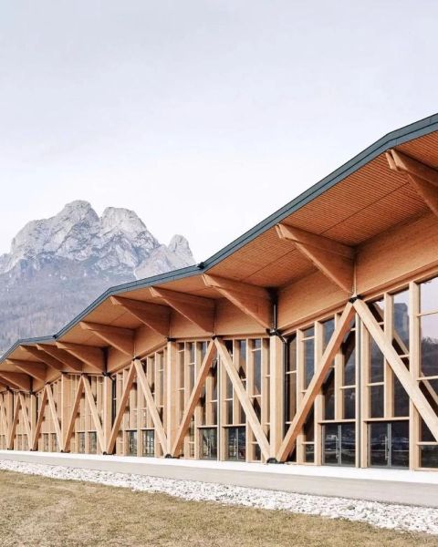 木结构建筑前景怎么样_木结构房屋造价高吗