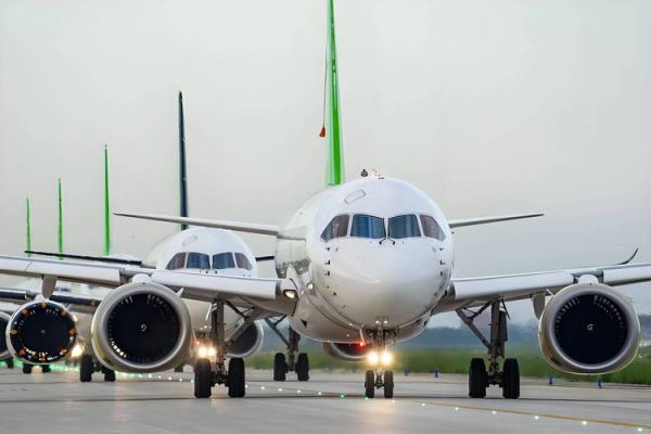 2013航空行业前景如何_低成本航空崛起