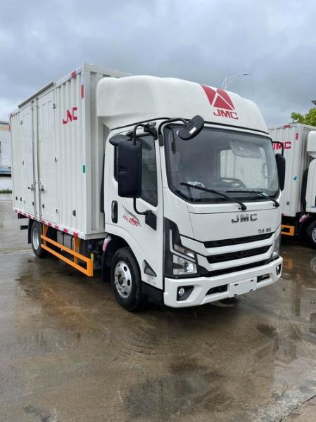 轻卡买什么牌子好_轻卡油耗高不高