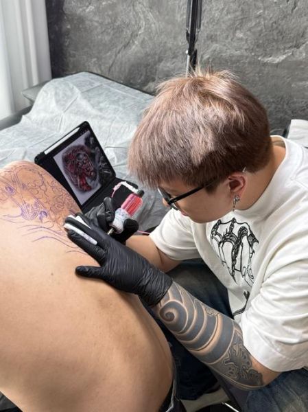 纹身行业前景怎么样_纹身师收入高吗