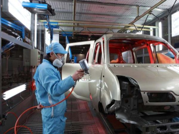 汽车喷漆行业前景怎么样_汽车喷漆赚钱吗