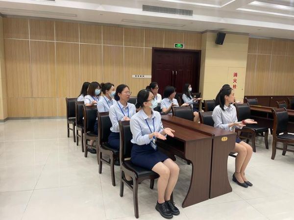 礼仪培训多少钱_如何选择礼仪培训机构