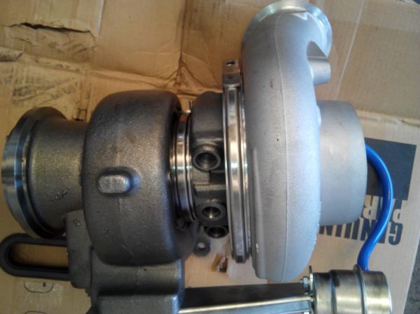 汽车发动机涡轮增压原理_涡轮增压器多久需要更换