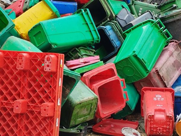 塑料行业前景如何_塑料回收赚钱吗