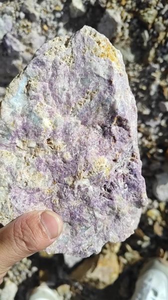 萤石价格走势_萤石矿主要用途