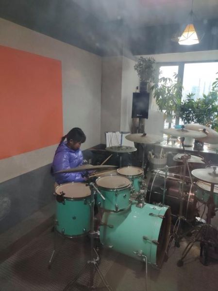 架子鼓前景怎么样_学架子鼓有前途吗