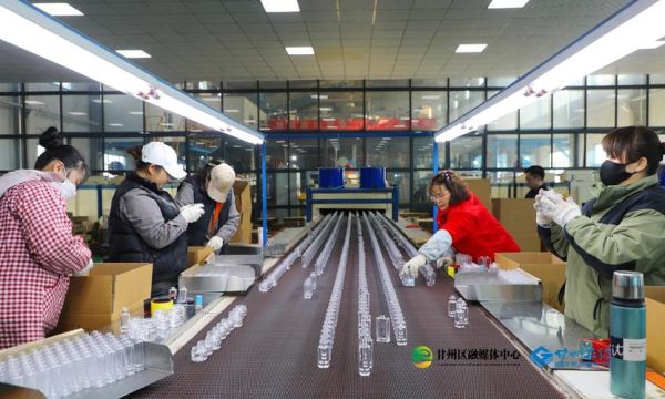 玻璃行业前景怎么样_玻璃深加工赚钱吗