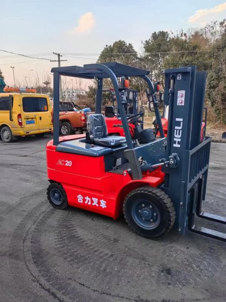 电动叉车多少钱一台_电动叉车哪个品牌好