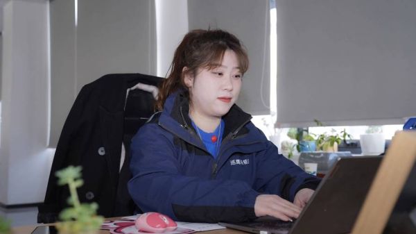 客服行业前景怎么样_2024年客服岗位还值得做吗