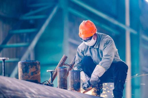 电焊工未来前景怎么样_电焊工工资高吗