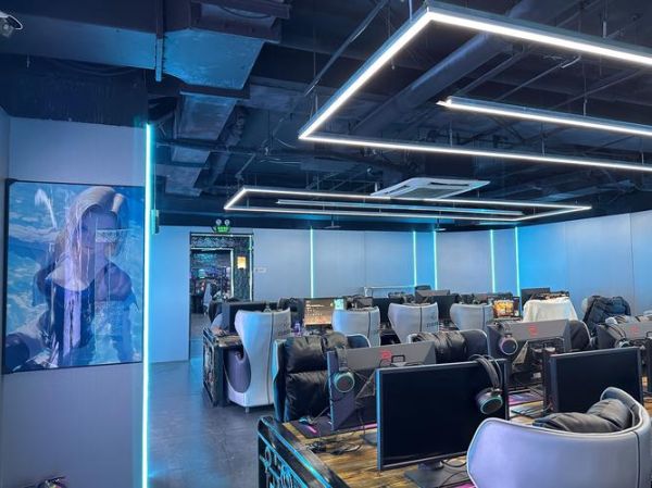 网吧行业现状_网吧还能赚钱吗