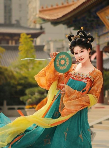 汉服行业前景怎么样_汉服创业赚钱吗