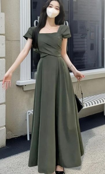 2024女装流行趋势_如何挑选显瘦连衣裙