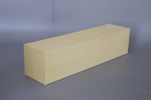 脱硝催化剂寿命有多长_如何选择合适型号