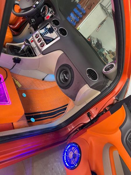 汽车音响改装值得吗_汽车音响行业前景怎么样