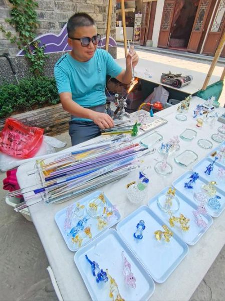 手工艺品创业赚钱吗_手工艺品市场未来趋势